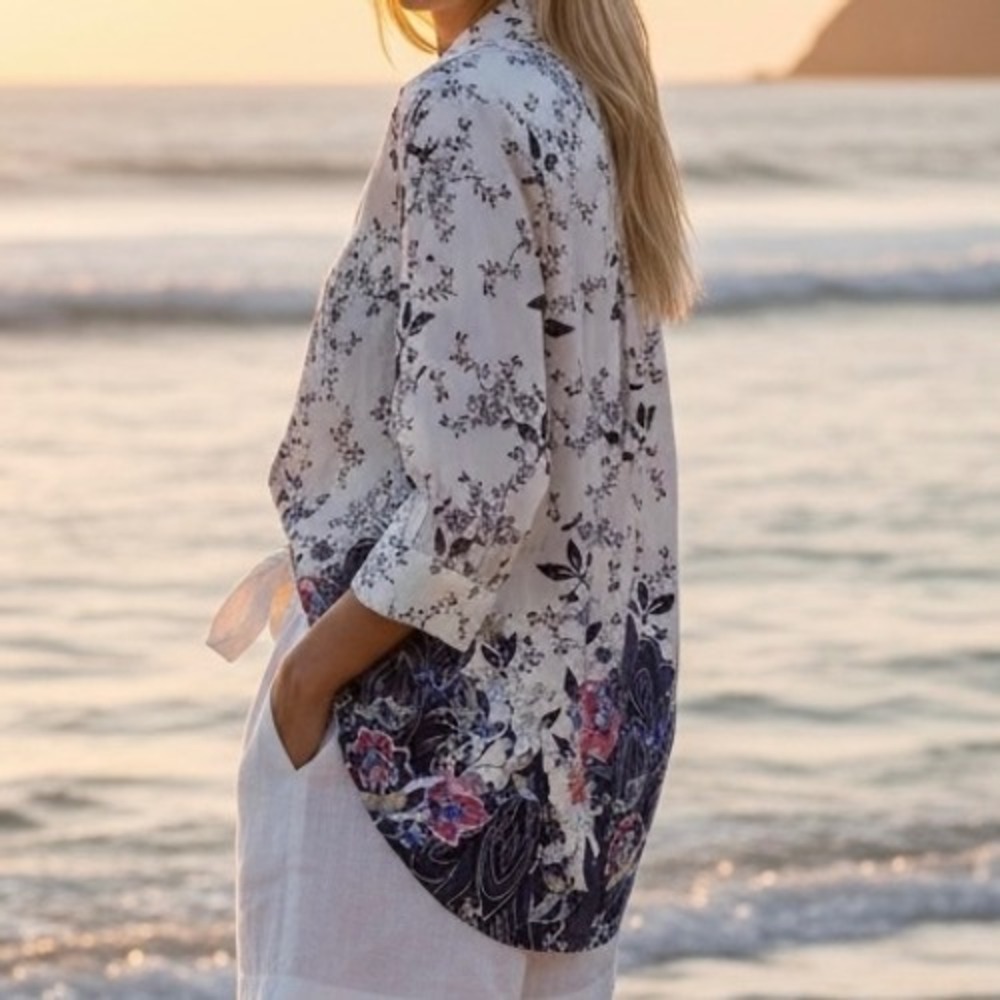 Chicos Floral Paisley Border Print Button Down Shirt Size 0/US Sm Coastal Travel